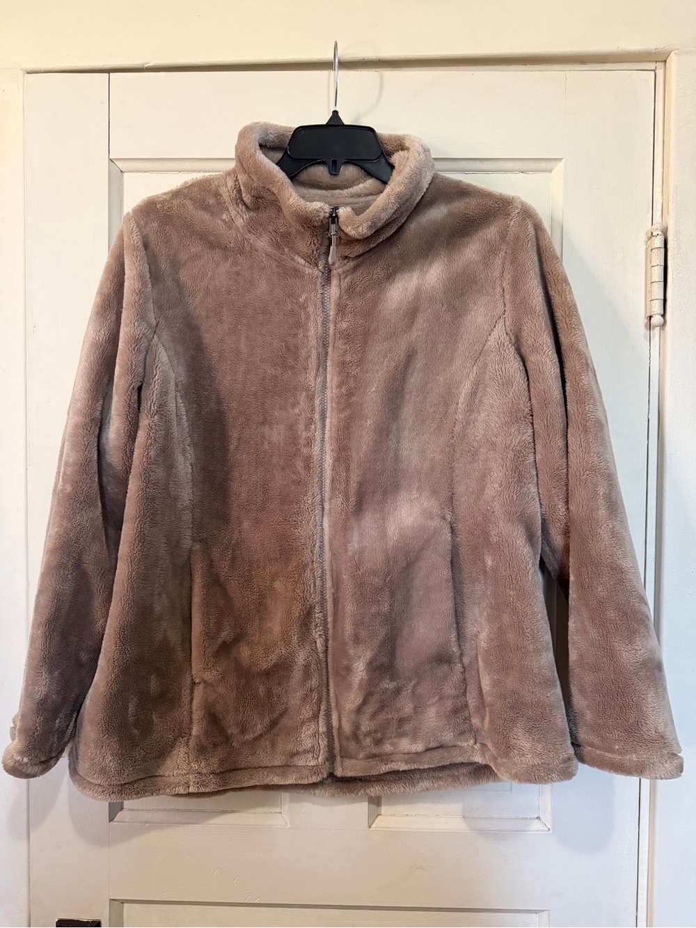 Women's Plush Zip-Front Jacket in Taupe